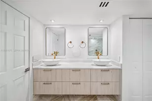 2000 Towerside Terrace, Miami, FL 33138 - Photo 7