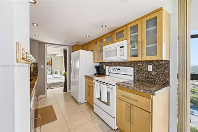 2000 Towerside Ter #1911, Miami, FL 33138 - Photo 7