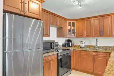 2500 Parkview Dr #2411, Hallandale Beach, FL 33009 - Photo 9