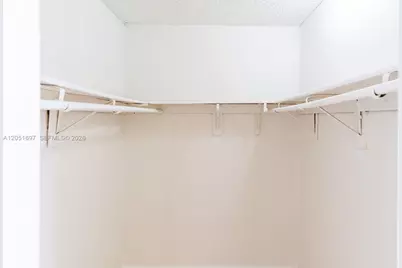 6950 Miami Gardens Dr #2-501, Hialeah, FL 33015 - Photo 25