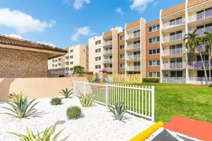 6950 Miami Gardens Dr, Hialeah, FL 33015 - Photo 9