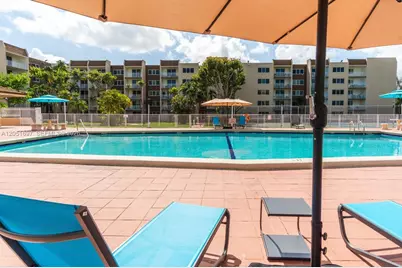 6950 Miami Gardens Dr #2-501, Hialeah, FL 33015 - Photo 13