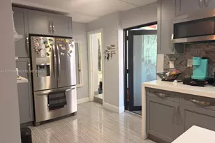10417 NW 129th St, Hialeah Gardens, FL 33018 - Photo 3