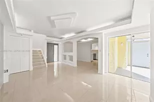 9674 Fontainebleau Blvd, Miami, FL 33172 - Photo 1