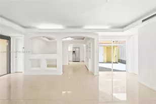 9674 Fontainebleau Blvd, Miami, FL 33172 - Photo 17