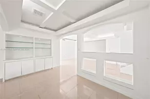 9674 Fontainebleau Blvd, Miami, FL 33172 - Photo 19