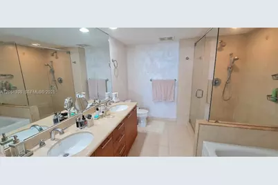 50 Biscayne Blvd #2810, Miami, FL 33132 - Photo 29