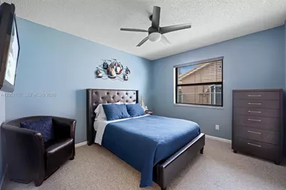 5521 Hawkes Bluff Ave, Davie, FL 33331 - Photo 17