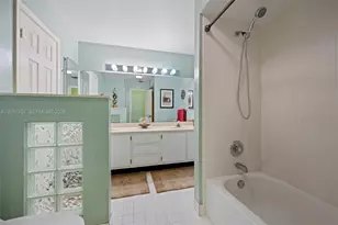 5521 Hawkes Bluff Ave, Davie, FL 33331 - Photo 21