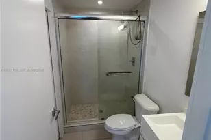 829 SW 18th Ave, Miami, FL 33135 - Photo 5