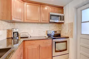 2212 NE 1st Way, Boynton Beach, FL 33435 - Photo 9
