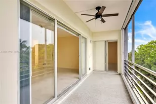 1000 NE 14th Ave, Hallandale Beach, FL 33009 - Photo 9