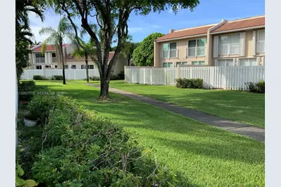 10241 NW 52nd Ter #0, Doral, FL 33178 - Photo 17