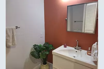 10241 NW 52nd Ter #0, Doral, FL 33178 - Photo 9