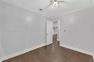 8401 SW 107th Ave, Miami, FL 33173 - Photo 11