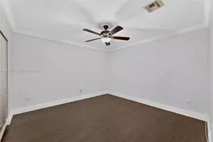 8401 SW 107th Ave, Miami, FL 33173 - Photo 9