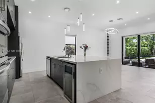 8900 NW 161st Terrace, Miami Lakes, FL 33018 - Photo 13