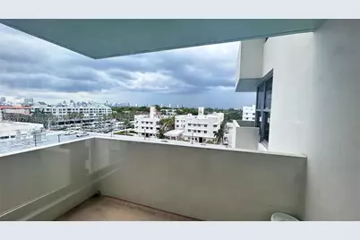 2899 Collins Ave #724, Miami Beach, FL 33140 - Photo 15