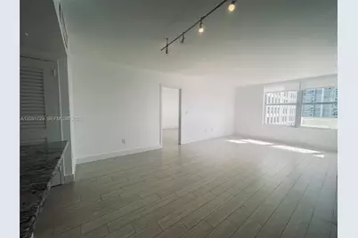 2899 Collins Ave #724, Miami Beach, FL 33140 - Photo 37