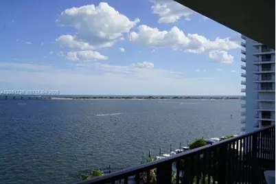 1450 Brickell Bay Dr #801, Miami, FL 33131 - Photo 11