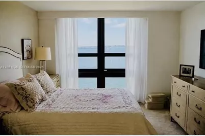 1450 Brickell Bay Dr #801, Miami, FL 33131 - Photo 9
