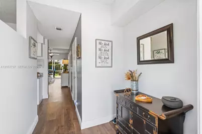 9928 NW 57th Manor, Coral Springs, FL 33076 - Photo 5