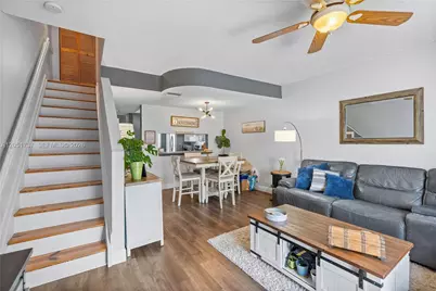 9928 NW 57th Manor, Coral Springs, FL 33076 - Photo 13