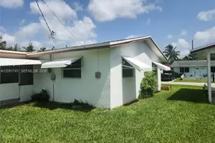 2710 NW 52nd Pl, Tamarac, FL 33309 - Photo 17