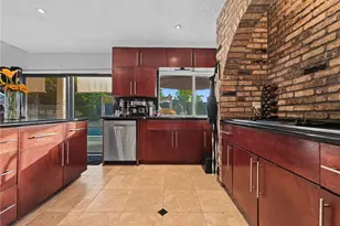 9720 E Calusa Club Dr, Miami, FL 33186 - Photo 35