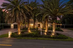 9720 E Calusa Club Dr, Miami, FL 33186 - Photo 45