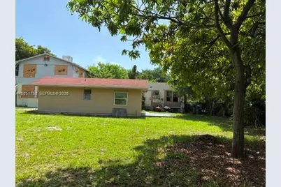 1133 NW 79th Ter, Miami, FL 33150 - Photo 9