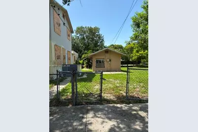 1133 NW 79th Ter, Miami, FL 33150 - Photo 13