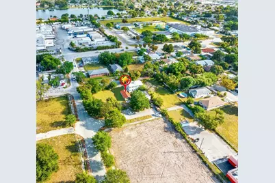 1133 NW 79th Ter, Miami, FL 33150 - Photo 5