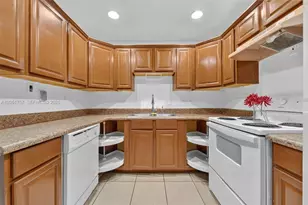 3871 NW 110th Ave, Coral Springs, FL 33065 - Photo 9