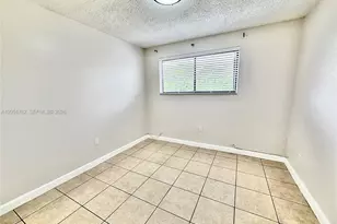 5765 W 25th Ct, Hialeah, FL 33016 - Photo 9