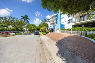1555 N Treasure Dr #207, North Bay Village, FL 33141 - Photo 37