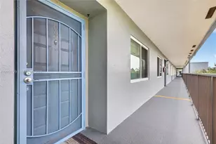 1501 SW 134th Way, Pembroke Pines, FL 33027 - Photo 35