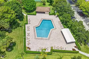 1501 SW 134th Way, Pembroke Pines, FL 33027 - Photo 45