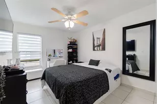 18928 NW 63rd Ct Cir, Hialeah, FL 33015 - Photo 9