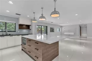 2700 SW 116th Ave, Davie, FL 33330 - Photo 11