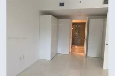 1010 Brickell Ave #1403, Miami, FL 33131 - Photo 19