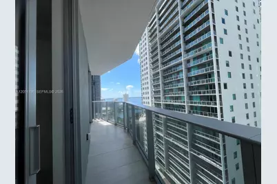 77 SE 5th St #2314, Miami, FL 33131 - Photo 13