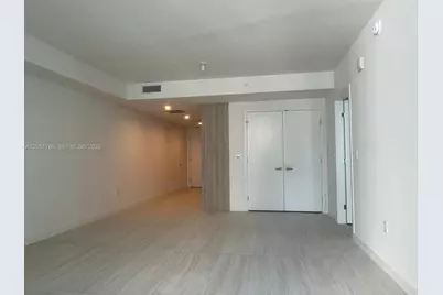 77 SE 5th St #2314, Miami, FL 33131 - Photo 3