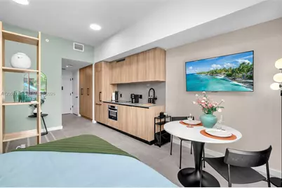 121 NE 5th St #304, Miami, FL 33132 - Photo 9