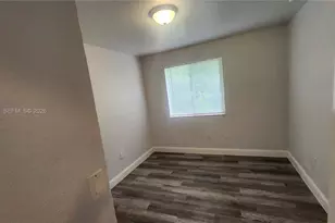 14004 NE 2nd Ave, Miami, FL 33161 - Photo 9