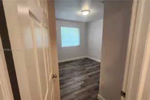 14004 NE 2nd Ave, Miami, FL 33161 - Photo 13