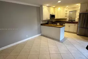 7671 W Courtyard Run W, Boca Raton, FL 33433 - Photo 5
