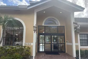 323 E Palm Cir E, Pembroke Pines, FL 33025 - Photo 1