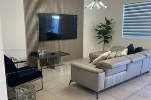 785 SE 18th St, Homestead, FL 33034 - Photo 3