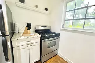 439 15th St, Miami Beach, FL 33139 - Photo 9